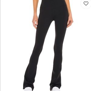 COPY - Splits59 flare leggings size Large black short